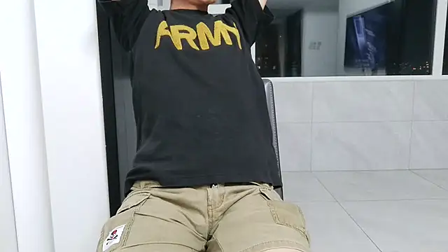 nole_china7 (Ask my age) - talk / fun / cum