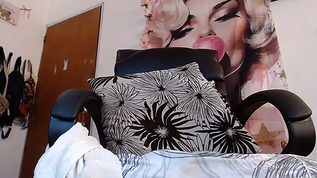 sexy-favgirl (F milf) - OPEN MY PUSSY FOR YOU