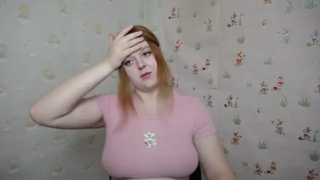 LaraFire77 live cam on StripChat