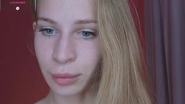 Elis_Fox live cam on StripChat