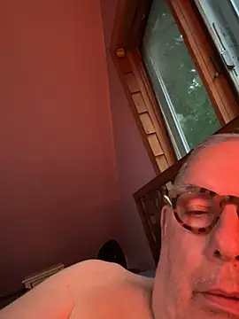 CharlieWeaver22 live cam on StripChat