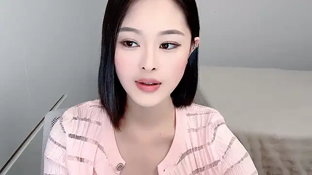 Ivy_360 live cam on StripChat