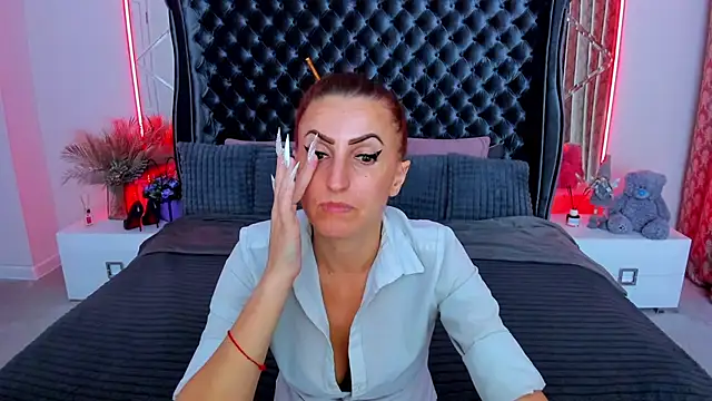 Rebecca_Diamond live cam on StripChat