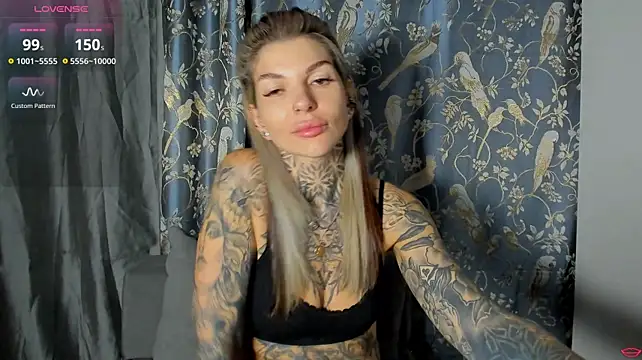 tattooedBabyy live cam on StripChat