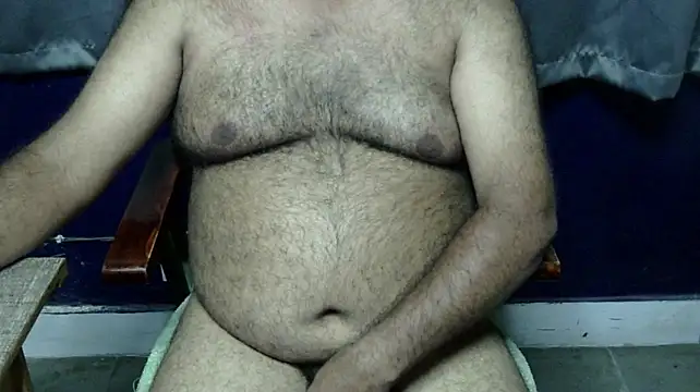 hairysubcub_70 (Ask my age) - Welcome To Daddy's Room. Make Daddy Cum.