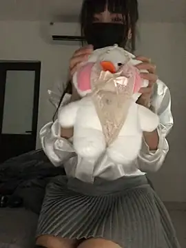 Writhing_First live cam