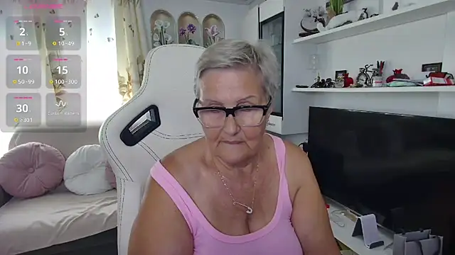 Selenna57 live cam on StripChat