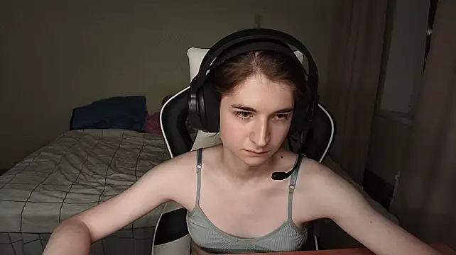 InnaDark live cam on StripChat