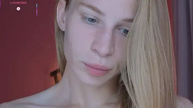 Elis_Fox live cam on StripChat