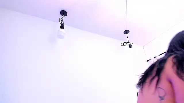 Katty_West live cam on StripChat