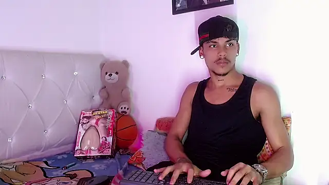 angel_foxc13 (M twink) - Happy happy Angel..!!😍