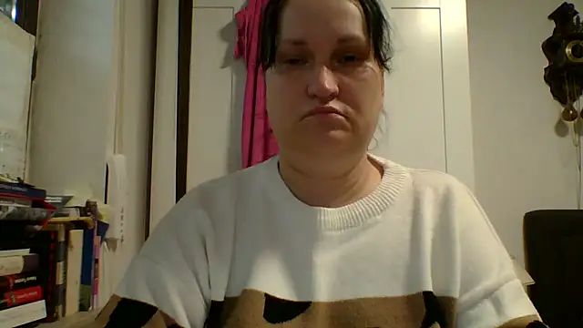 _squirty_cum_lady_ live cam on StripChat