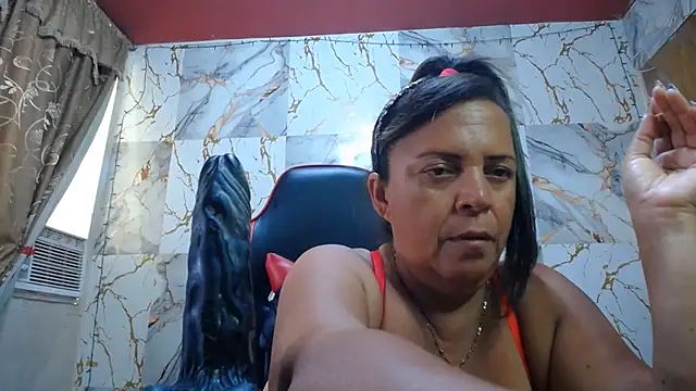 alina_maturehot live cam on StripChat