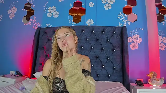 violetsmith1_ (F teen) - OIL TITTY SHOW + PINCH  🍒👅💦