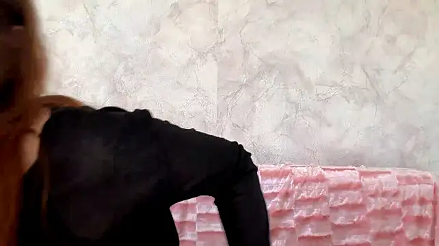 BuzzingRaid live cam on StripChat