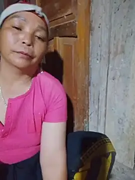 tran-trang live cam on StripChat