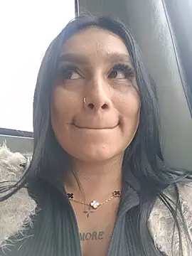 Milf_NaomiBraunx live cam on StripChat
