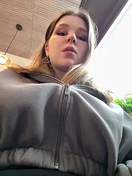 pumashyxd (F young) - TAKE OFF MY PANTIES RIGHT IN THE CAFE