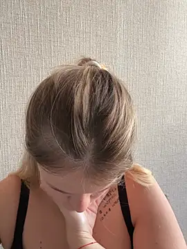 kimevanss (F young) - oil boobs