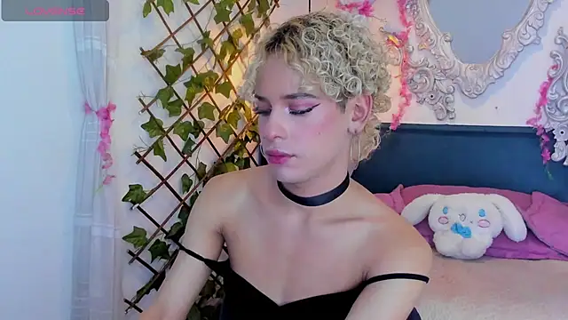 valentinee_xo live cam