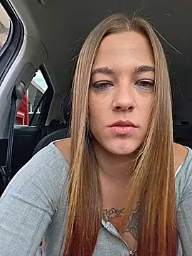 Luna_Lynn live sex cam