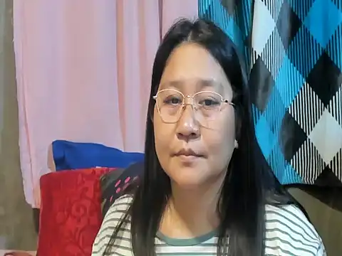 CHUBBY_ANGEL09 live cam on StripChat