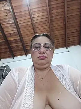 victory_sex live cam on StripChat