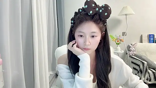 Ooo-ooO live cam on StripChat