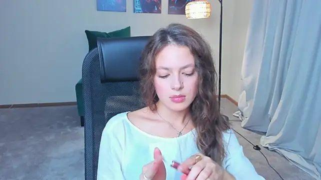 AnissaPote live cam on StripChat