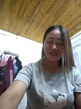 tttmai live cam on StripChat