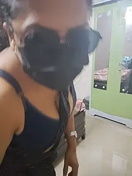 Sizzy_jaan07 live sex cam