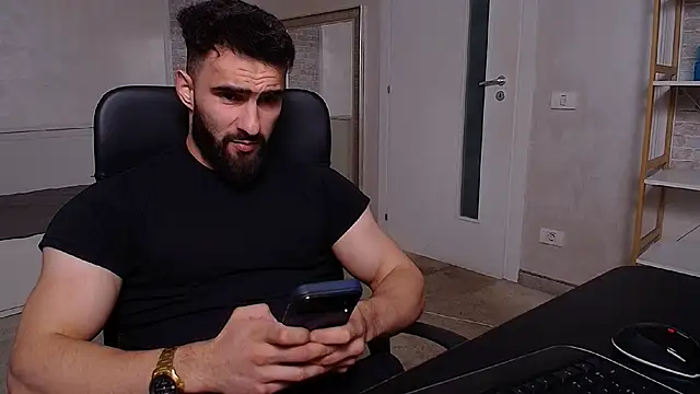 MicahLane live cam on StripChat