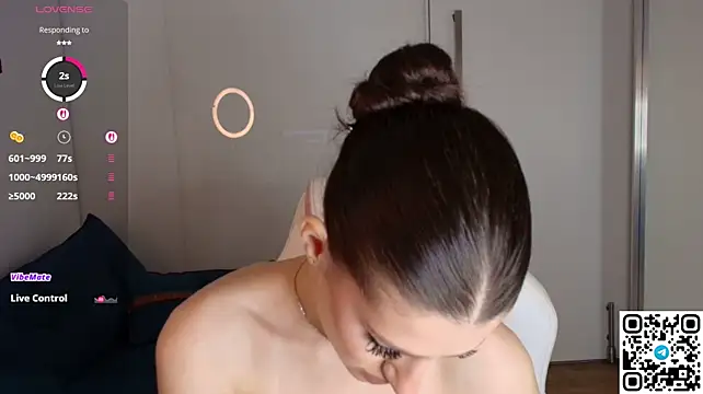 skinny_alice (F young) - shake my oilish ass