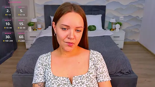 Chloe_Sapphire live cam on StripChat
