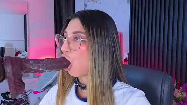 Gabrielakassi live cam on StripChat
