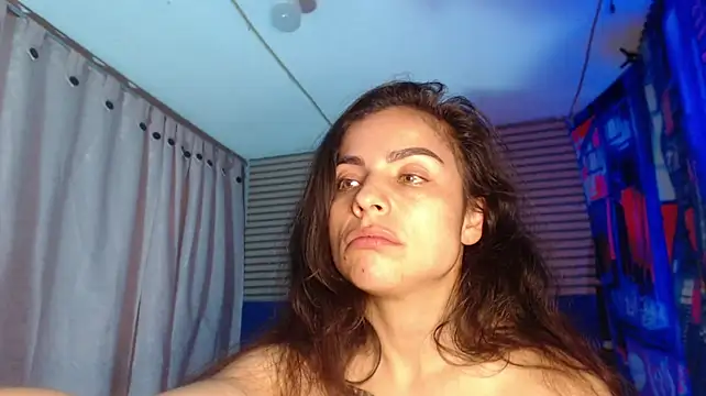 rosse_2504 live cam on StripChat