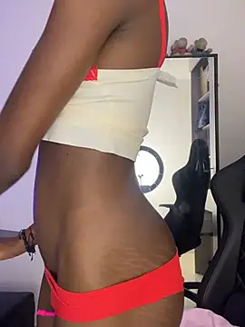 Riri_Blonde10 live cam on StripChat