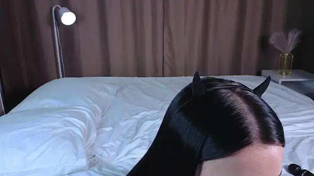 narcisadicker (F teen) - Make me wet