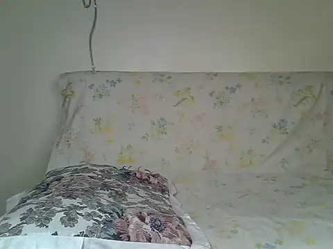 Curvaceous_diva live cam on StripChat