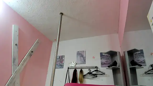 CAMILA--REY live cam