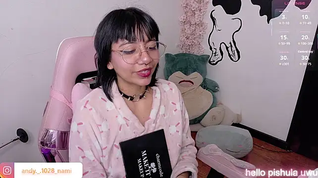 Nami_usagi live cam on StripChat