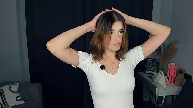 StefanieParayno live cam on StripChat