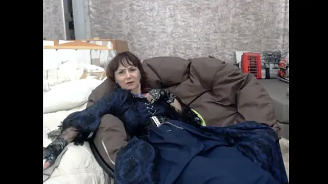 AnnieEltgant live cam on StripChat