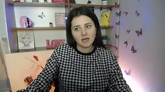 Katrin_kiss_ live cam on StripChat