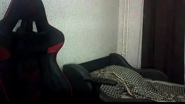 MysteriousWanderer live cam on StripChat