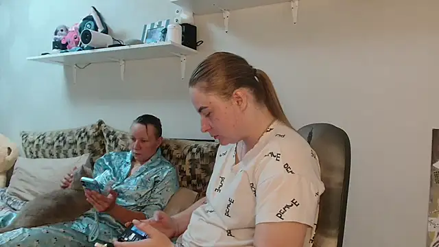 Aleks212026 live cam on StripChat