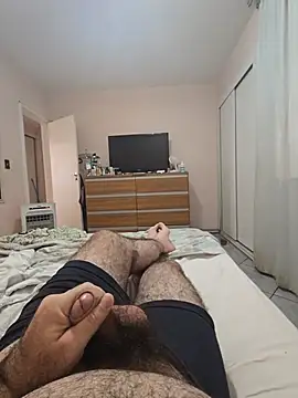 MysterBearMG live cam on StripChat