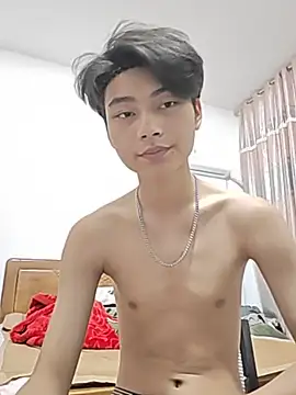 xx-xiuxiu (M twink) - 脱掉上衣