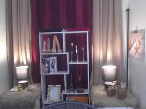 Nathalie_jones25