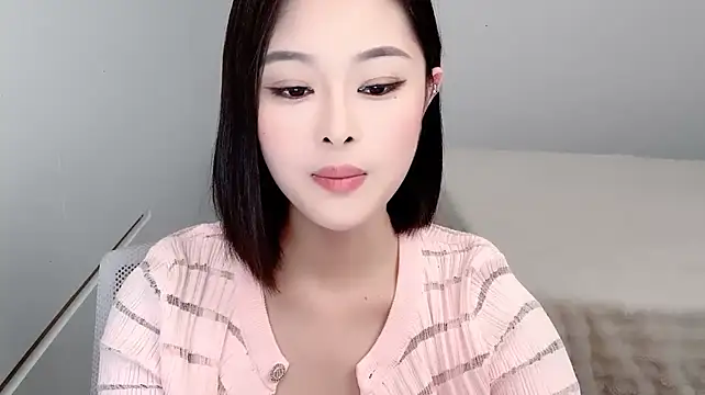 Ivy_360 live cam on StripChat